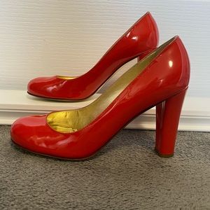 Juicy Couture Round Toe Pumps